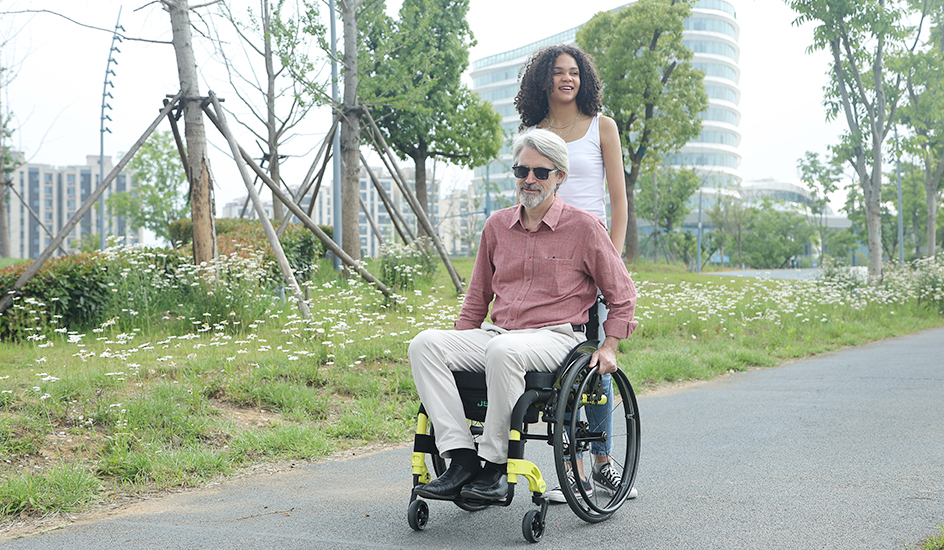 Manuel tekerlekli sandalye S004