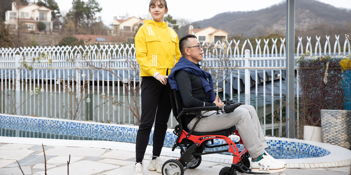 G&uuml;&ccedil; Tekerlekli Sandalye